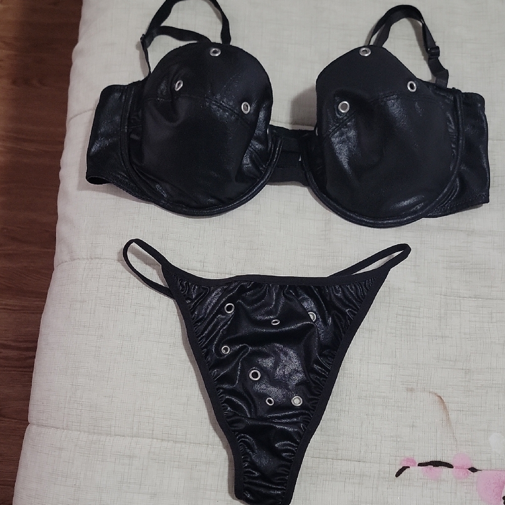 No Boundaries Panty  And Bra Set
